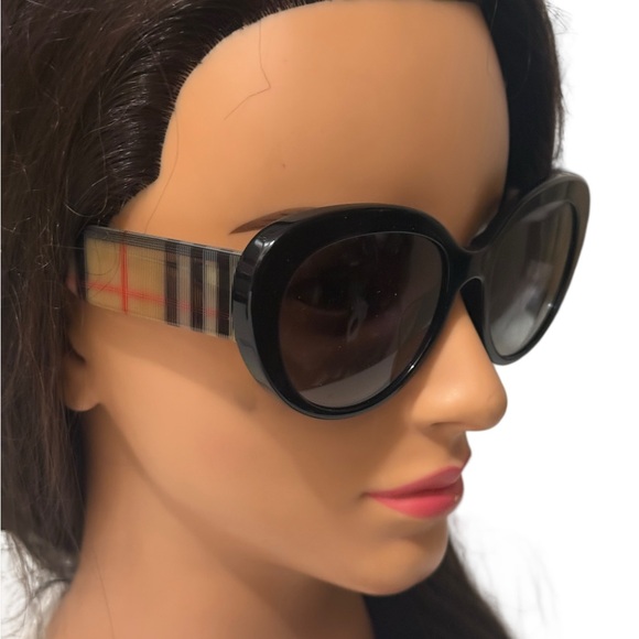 Burberry Black Sunglasses with Plaid Accents - Picture 3 of 16
